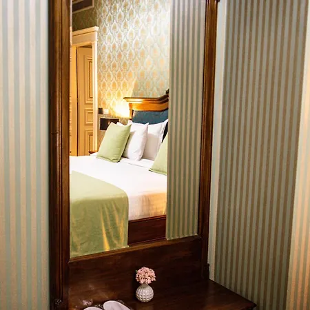 Envy Boutique 4*