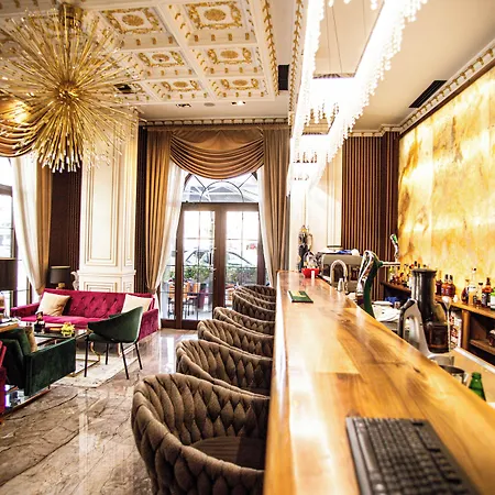 Envy Boutique 4*