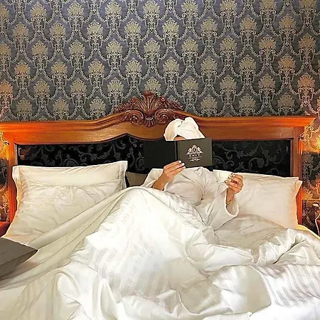 Envy Boutique Dıraç